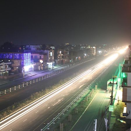 Asian Hotel Butwal Esterno foto